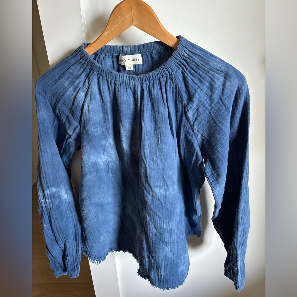 CLOTH & STONE Blue Tie Dye Top